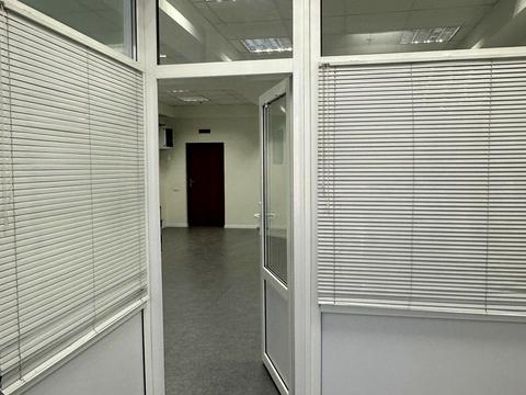 комерційна за адресою Антоновича вул. (Горького), 170/172