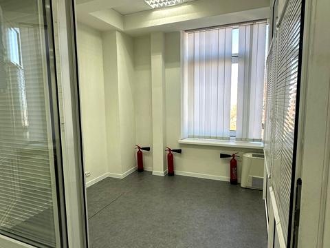 комерційна за адресою Антоновича вул. (Горького), 170/172