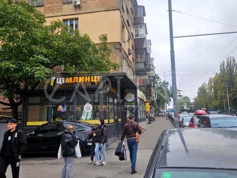 комерційна за адресою Борщагівська вул., 189/1