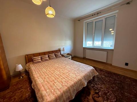 квартира за адресою Олекси Довбуша вул., 1