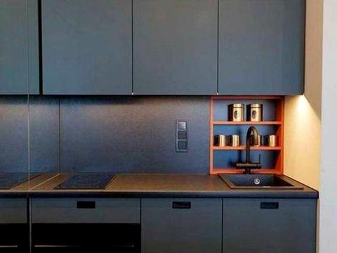 квартира за адресою Салютна вул., 2к1