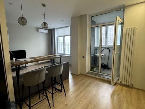 квартира за адресою Київ, Микільсько-Слобідська вул., 8