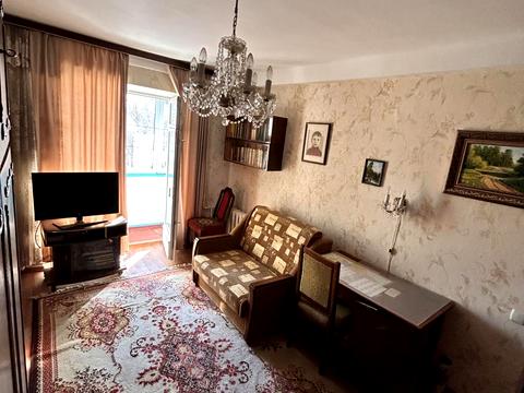 квартира за адресою Ореста Левицького вул. (Академіка Курчатова), 25/37