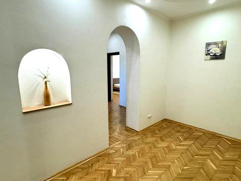 квартира за адресою Новонаводницька вул. (Лаврська), 6