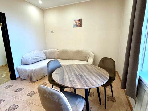 квартира за адресою Новонаводницька вул. (Лаврська), 6