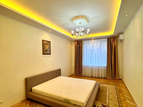 квартира за адресою Новонаводницька вул. (Лаврська), 6