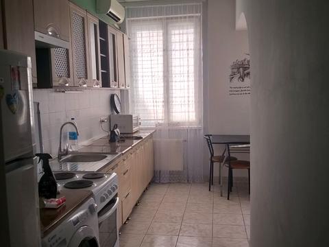 квартира за адресою Середньофонтанська вул., 19-А