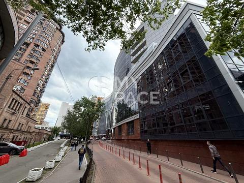 комерційна за адресою Євгена Коновальця вул. (Щорса), 36-Д