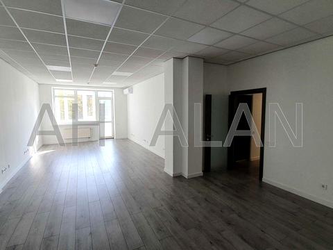 комерційна за адресою Провіантська вул. (Галі Тимофєєвої), 3