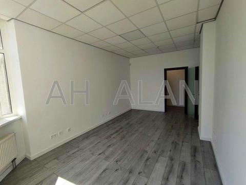 комерційна за адресою Провіантська вул. (Галі Тимофєєвої), 3