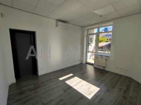 комерційна за адресою Провіантська вул. (Галі Тимофєєвої), 3