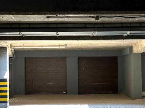 паркоместо по адресу Княгинин ул., (Будинок 39)