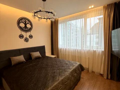 квартира за адресою Сергія Колоса вул. (Леніна), (Будинок)