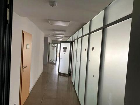 комерційна за адресою Старонаводницька вул., 19