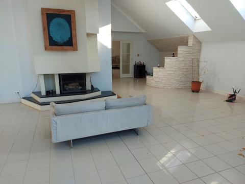 будинок за адресою с. Козин, Смоленська, 85