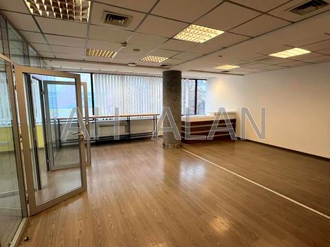 комерційна за адресою Володимирська вул., 77а