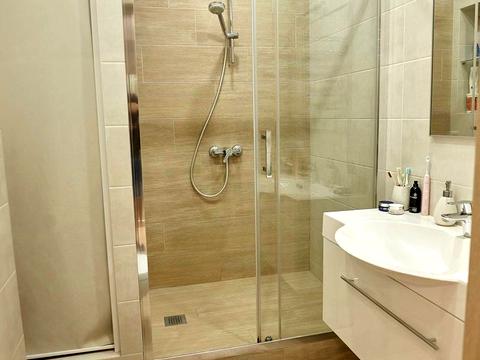 квартира за адресою Анатолія Петрицького вул., 15-А