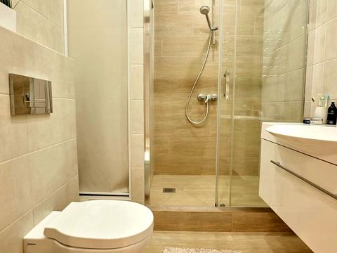 квартира за адресою Анатолія Петрицького вул., 15-А