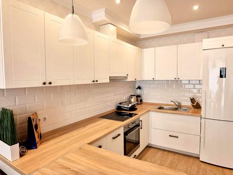 квартира за адресою Анатолія Петрицького вул., 15-А