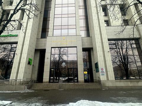 коммерческая по адресу майдан Незалежності пл., 2