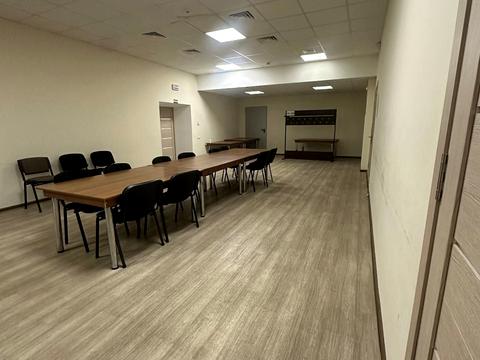 комерційна за адресою майдан Незалежності пл., 2