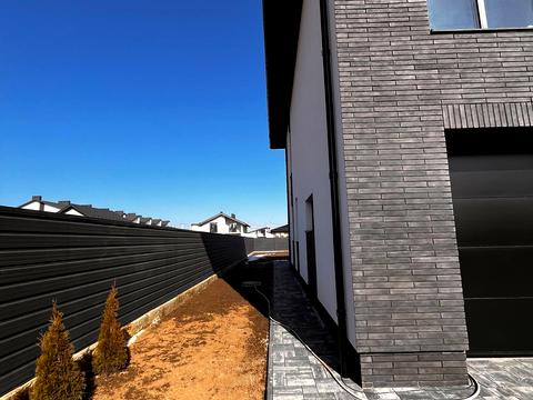 будинок за адресою Місячна вул.