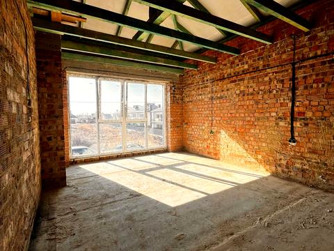 будинок за адресою Місячна вул.