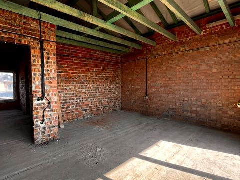 будинок за адресою Місячна вул.