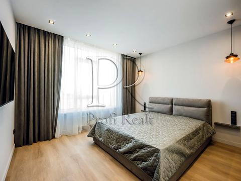 квартира за адресою Любомира Гузара просп. (Космонавта Комарова), 15а