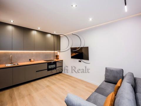 квартира за адресою Любомира Гузара просп. (Космонавта Комарова), 15а