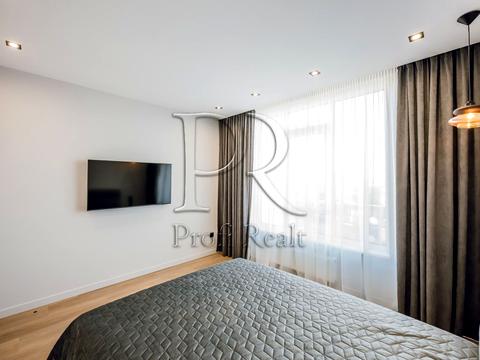 квартира за адресою Любомира Гузара просп. (Космонавта Комарова), 15а