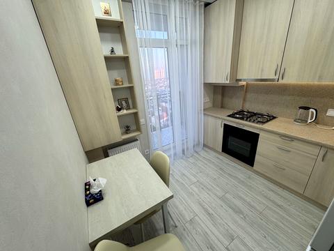 квартира за адресою Євгена Чикаленка вул., 43