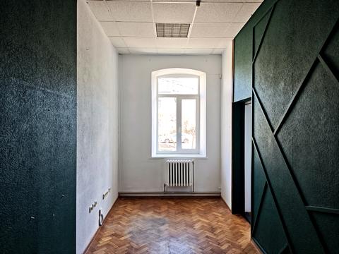 комерційна за адресою Прогресу вул., 7