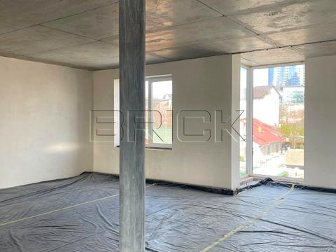 комерційна за адресою Яготинська вул., 4/10