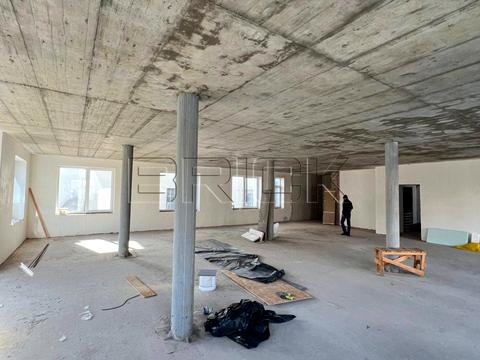 комерційна за адресою Яготинська вул., 4/10