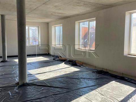 комерційна за адресою Яготинська вул., 4/10