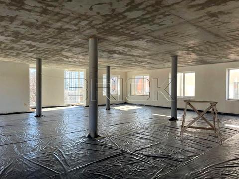 комерційна за адресою Яготинська вул., 4/10