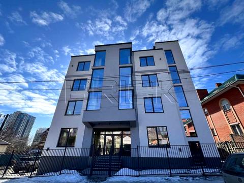 комерційна за адресою Яготинська вул., 4/10