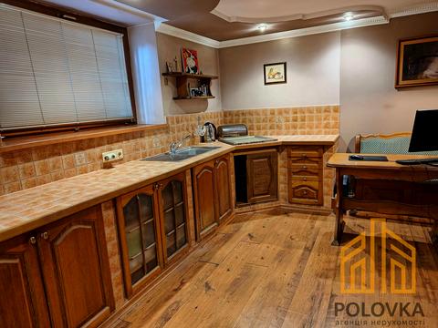 будинок за адресою Ужгород, Князя Лаборця пл.