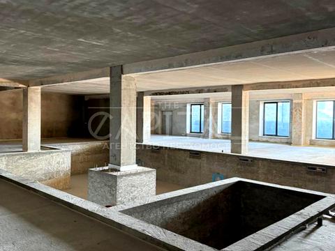 комерційна за адресою Олександра Духновича пл., 9