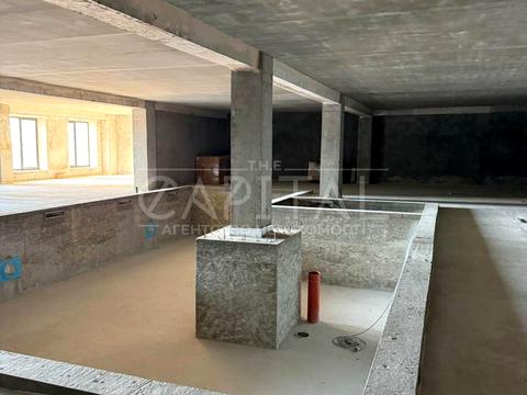 комерційна за адресою Олександра Духновича пл., 9