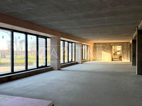 комерційна за адресою Олександра Духновича пл., 9