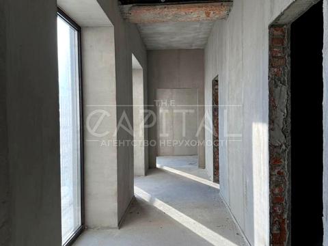 комерційна за адресою Олександра Духновича пл., 9