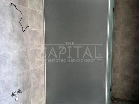 комерційна за адресою Олександра Духновича пл., 9