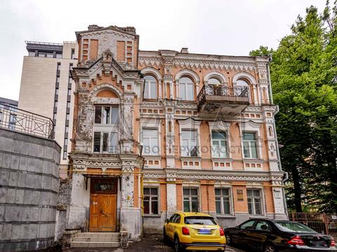 комерційна за адресою Лютеранська вул., 14в