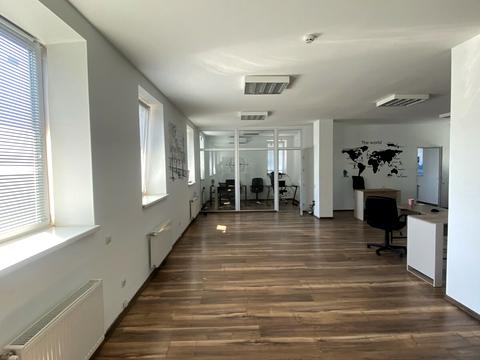 коммерческая по адресу Муры ул. (Поліни Осипенко), 18