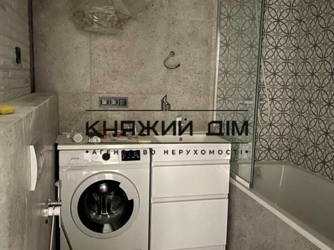 комерційна за адресою Харківське шосе, 190