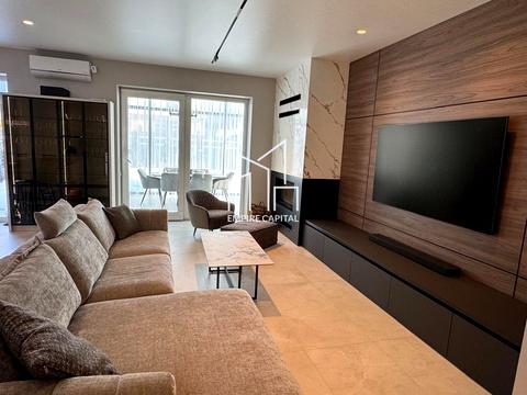 будинок за адресою Грушевського