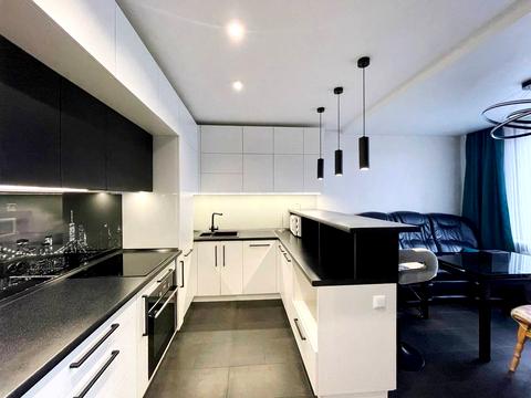 квартира за адресою Академіка Глушкова просп., 9-Є