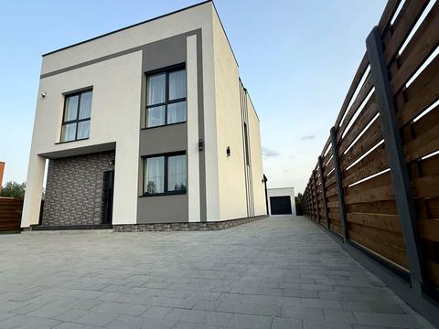 будинок за адресою Зоряна